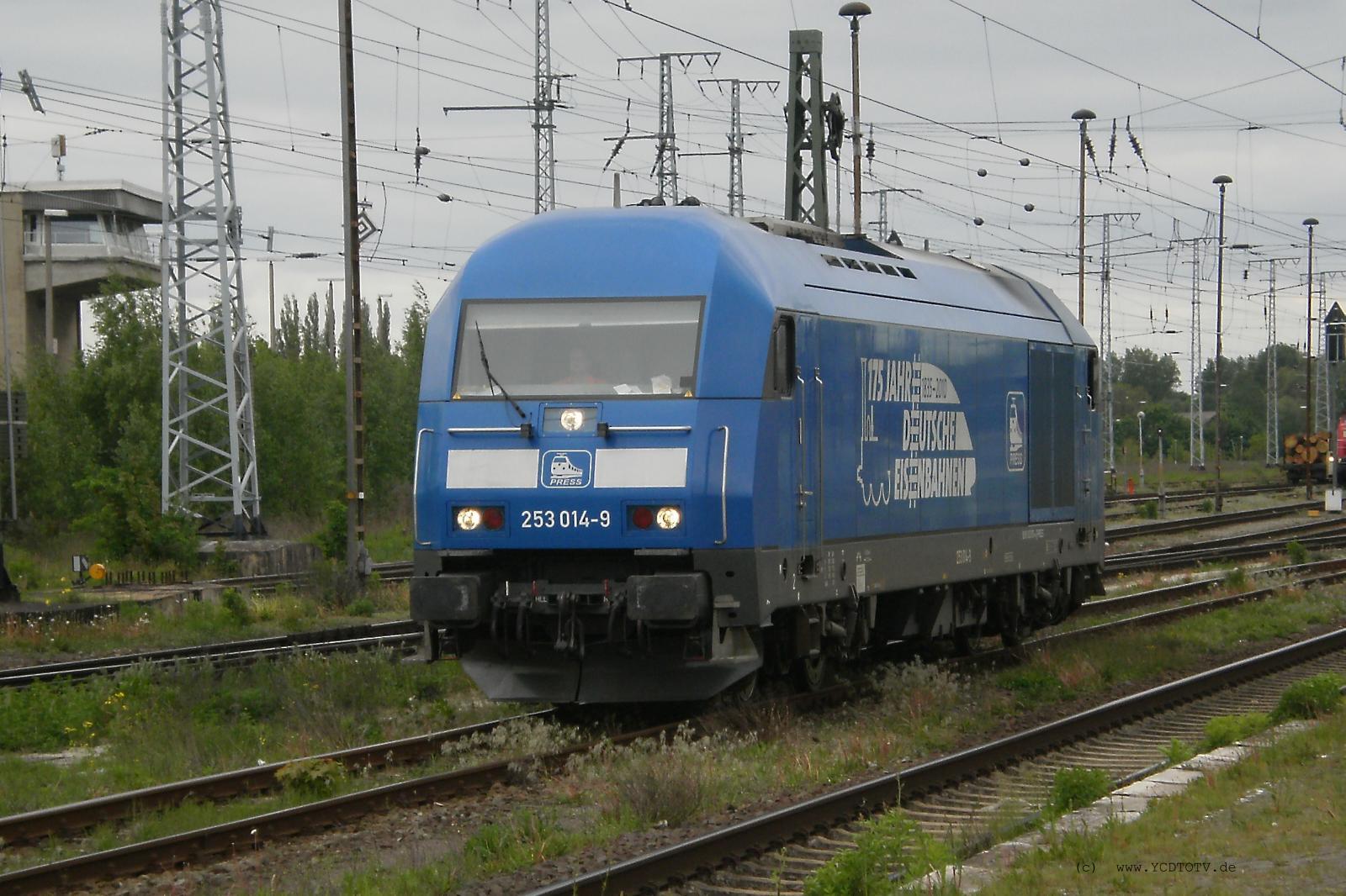 Bahnhof Stendal 17.05.2010, 253 014-9 