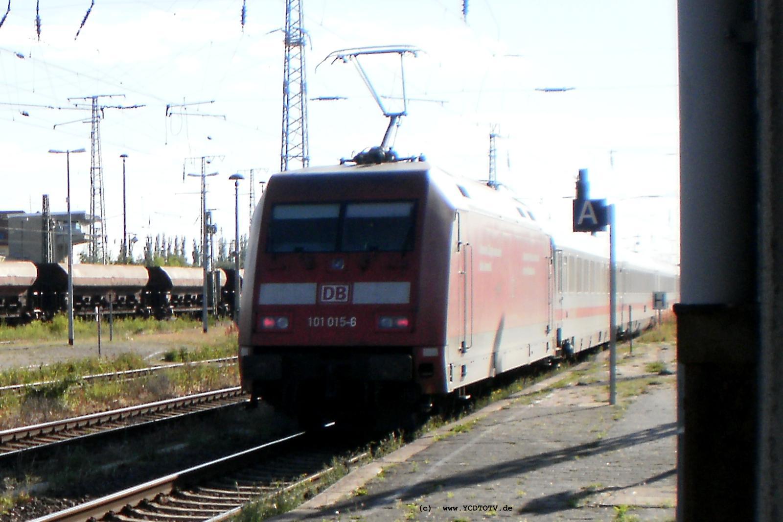 Bahnhof Stendal 16.06.2010 101 015-6 