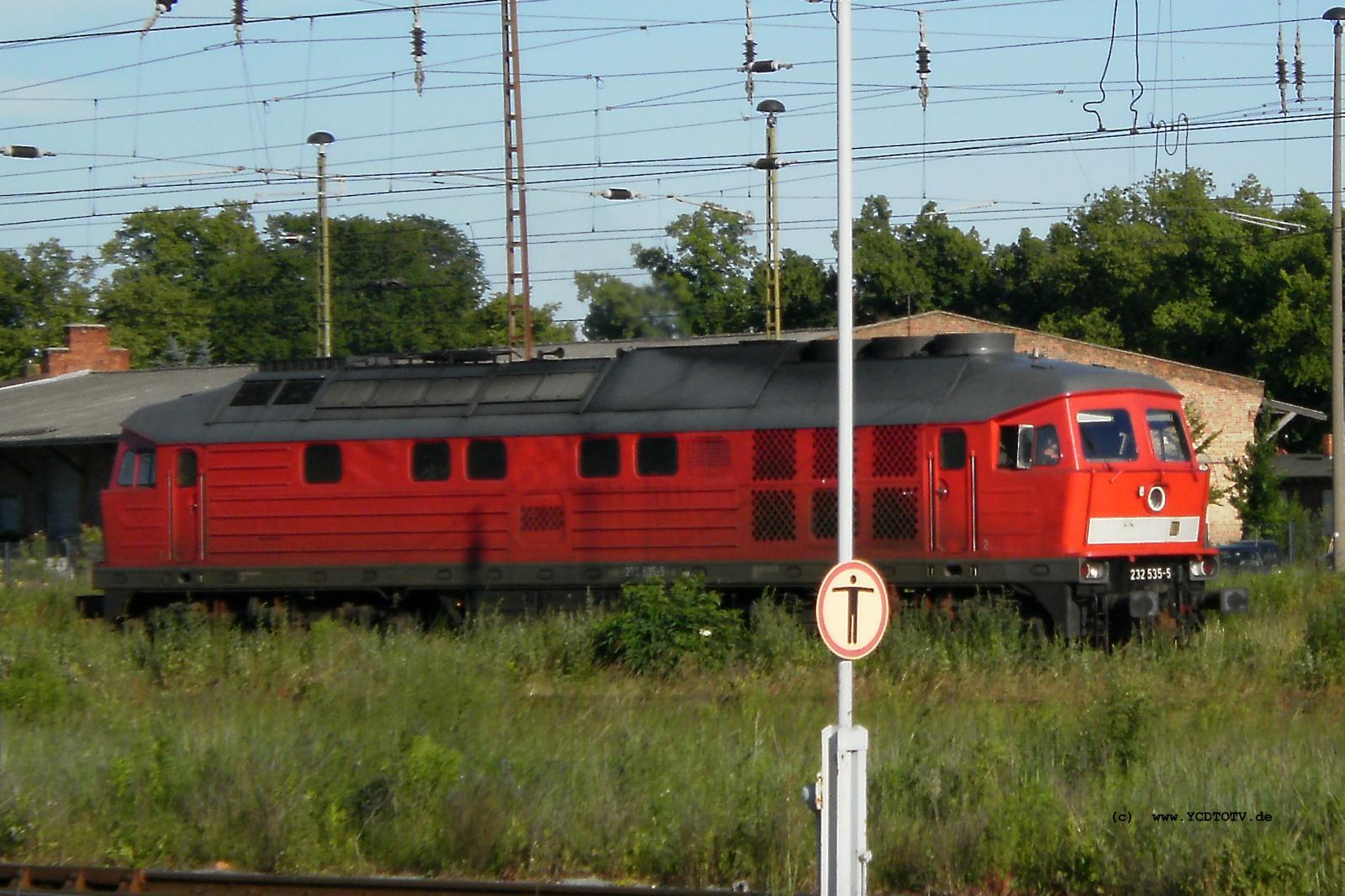 Bahnhof Stendal 16.06.2010, 232 535-5 