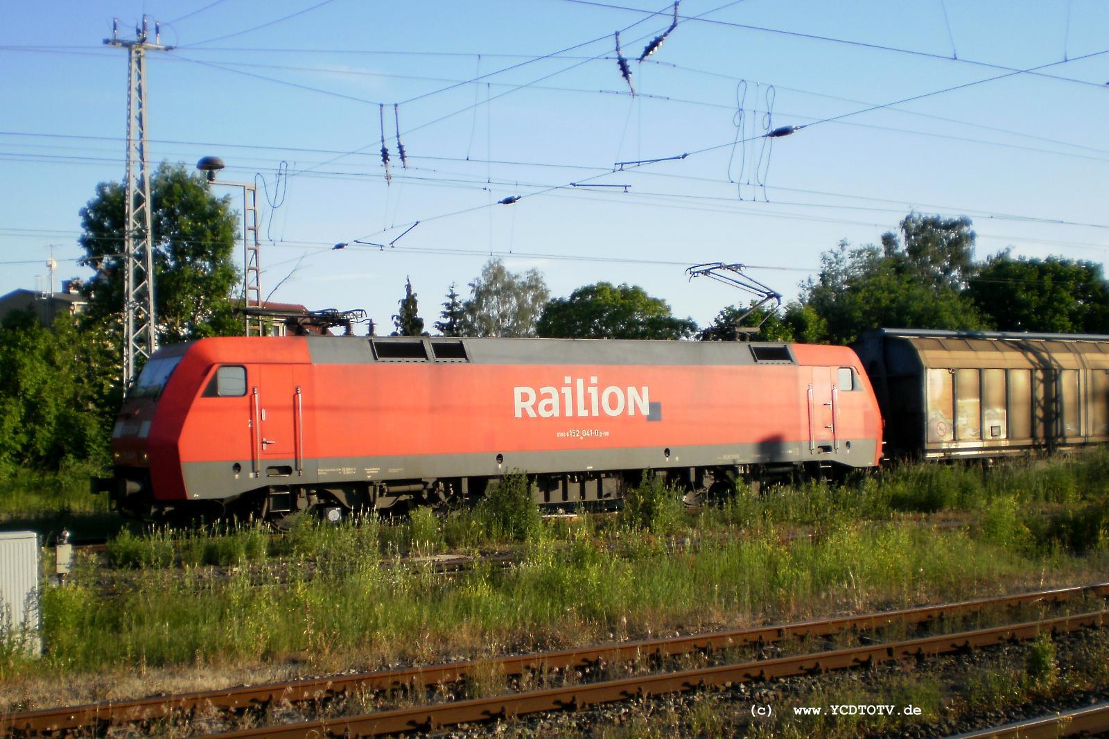 Bahnhof Stendal 17.06.2010, 152 041 