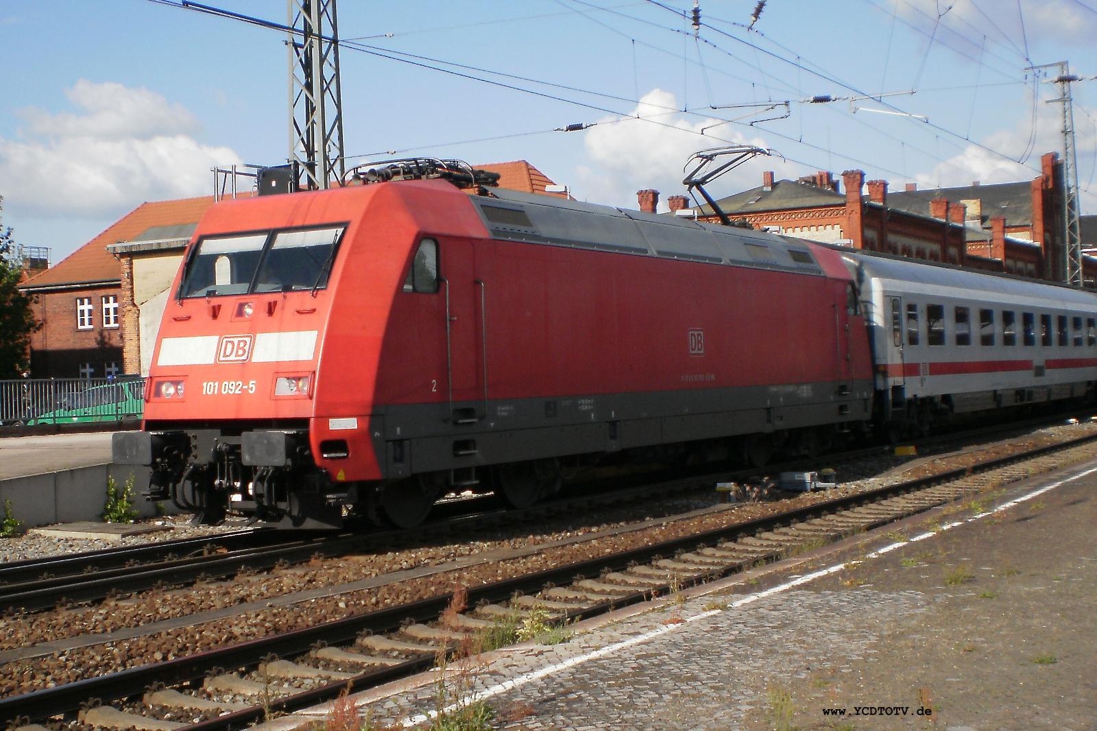 Bahnhof Stendal 21.06.2010, 101 092-5 