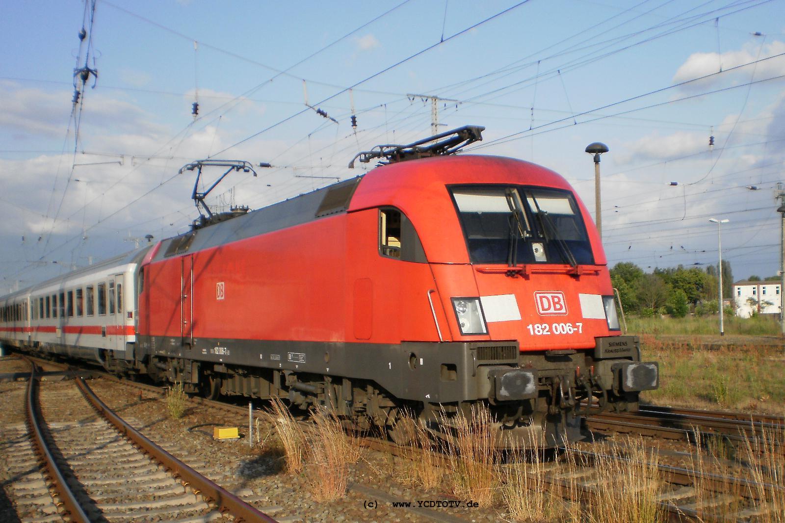 Bahnhof Stendal 21.06.2010, 182 006-7 