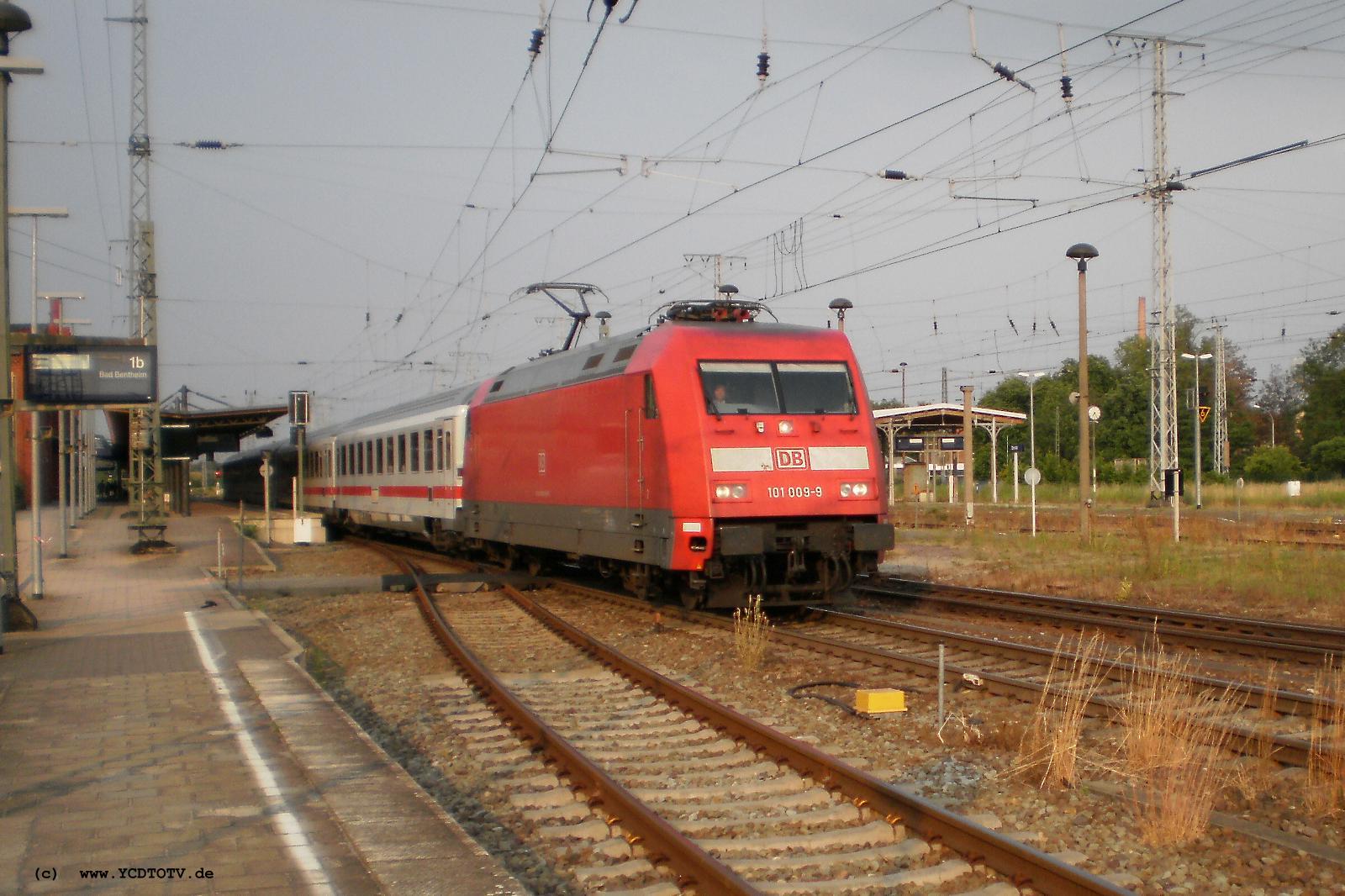 Bahnhof Stendal 25.06.2010, 101 009-9 