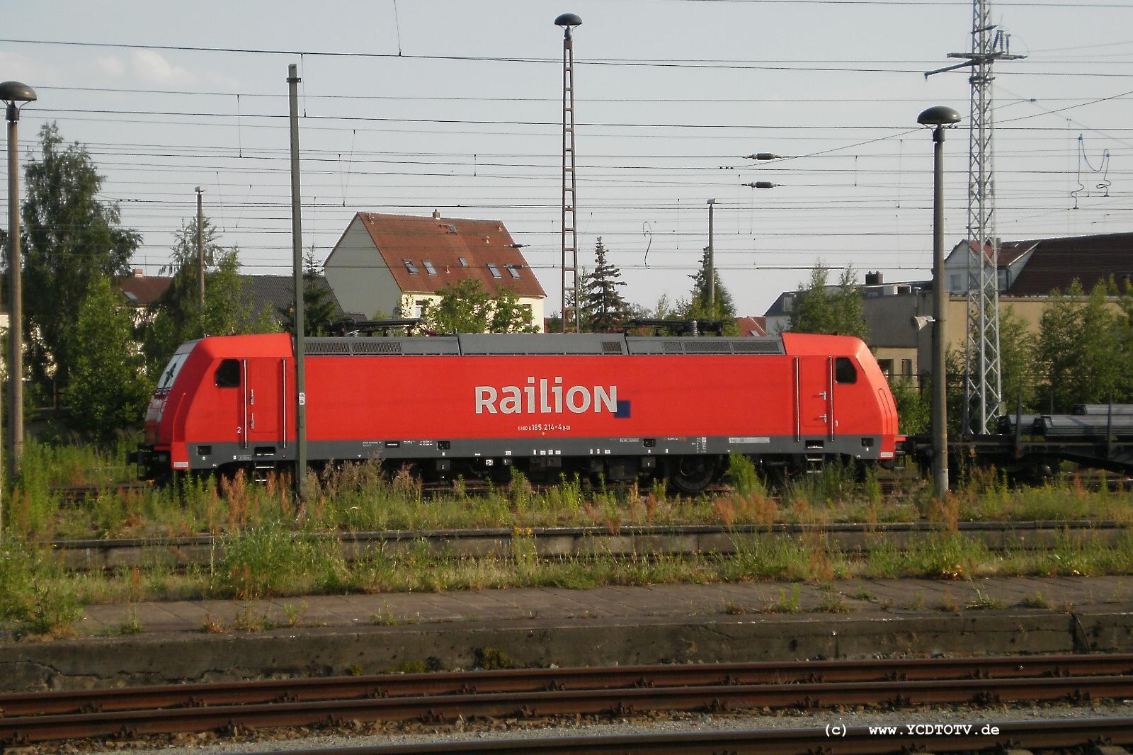 Bahnhof Stendal 29.06.2010, 185 214-4 