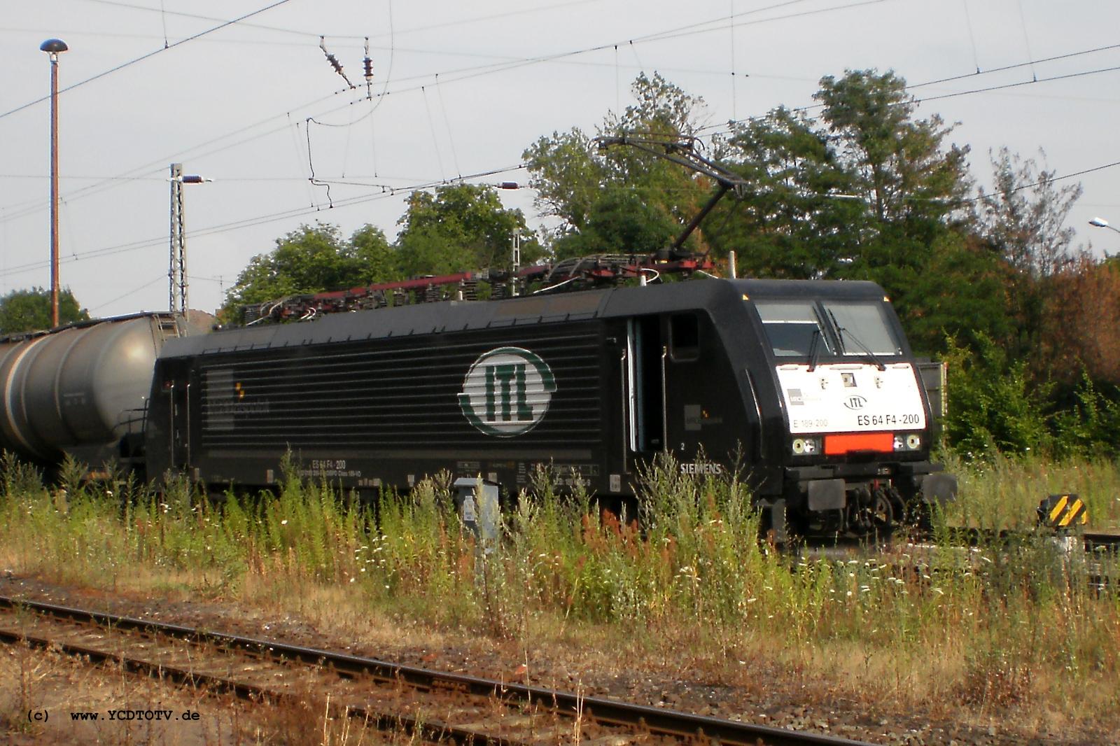 Bahnhof Stendal 12.07.2010, ES 64 F4-200 / 189 200 
