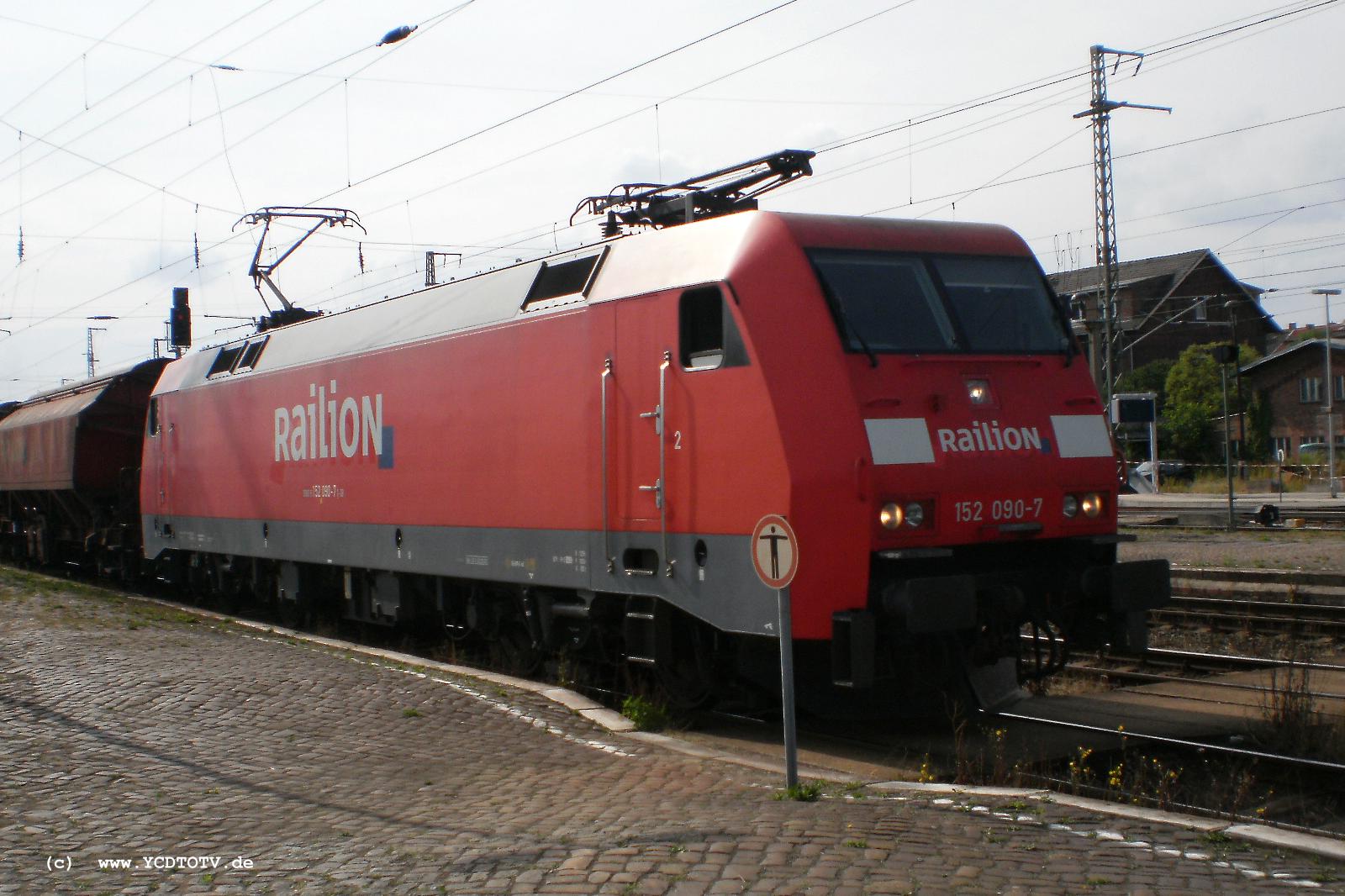 Bahnhof Stendal 02.08.2010, 152 090-7 