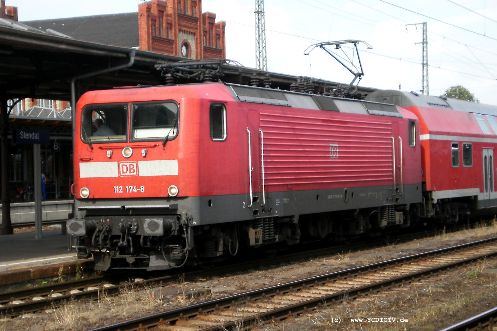 Bahnhof Stendal 02.08.2010, 112 174-8