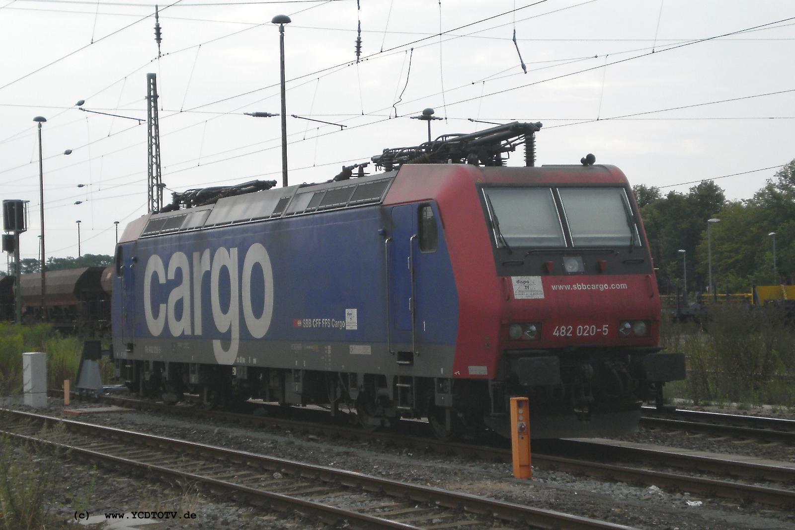 Bahnhof Stendal 08.08.2010, 482 020-5 sbbcargo 